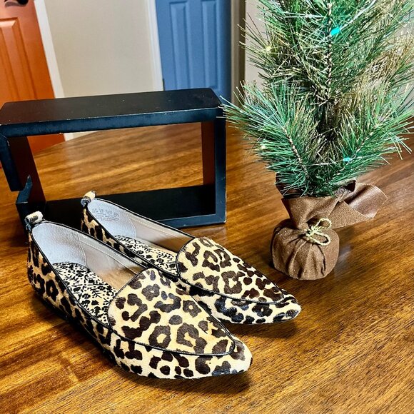 Franco Sarto Leopard Print Calf Hair Leather Loafers Pointed Toes Size 8.5 - Picture 1 of 7